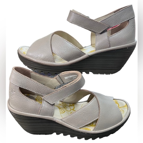 Fly London Wedge sz9 - Picture 3 of 4